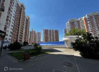 Продается машиноместо, 29 м2, Краснодар, улица 70-летия Октября, 17, микрорайон Юбилейный