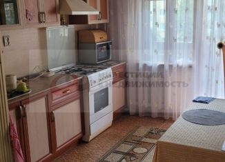 Продам 4-ком. квартиру, 77 м2, Ставрополь, улица Пирогова, 40/1, микрорайон № 34
