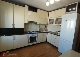 Продается двухкомнатная квартира, 58.7 м2, Великий Новгород, ЖК Радуга, Озёрная улица, 14к2