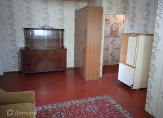 Аренда двухкомнатной квартиры, 45 м2, Батайск, улица Комарова, 171/1