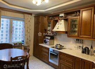 Продам 2-комнатную квартиру, 75.7 м2, Санкт-Петербург, улица Котина, 5, улица Котина