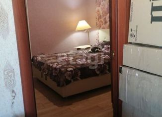 Продам 2-ком. квартиру, 67.8 м2, поселок городского типа Уренгой, микрорайон Геолог, 16