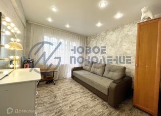 Продажа 3-ком. квартиры, 70 м2, Омск, улица Рокоссовского, 12к3, Кировский округ