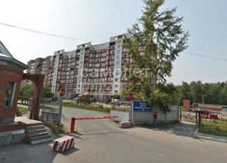 Продается двухкомнатная квартира, 69 м2, Екатеринбург, метро Чкаловская, улица Серафимы Дерябиной, 32Б