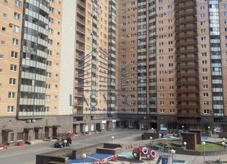 Сдам в аренду 3-комнатную квартиру, 110 м2, Санкт-Петербург, проспект Космонавтов, 61к1