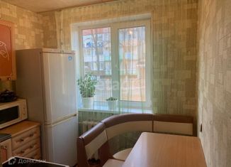 Продам 3-ком. квартиру, 56.1 м2, Артём, улица Ленина, 5/4