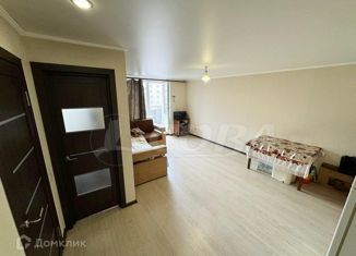 Продам 1-комнатную квартиру, 32.4 м2, Тюменская область, улица Республики, 94