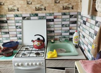 Продается четырехкомнатная квартира, 61 м2, Донской, Заводская улица, 4