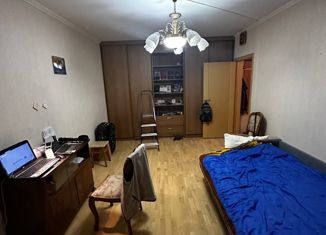 Продается 1-комнатная квартира, 39.5 м2, Москва, улица Раменки, 21, улица Раменки