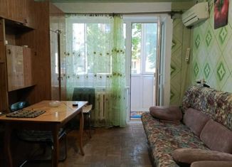 Двухкомнатная квартира на продажу, 50 м2, Армавир, улица Островского, 177