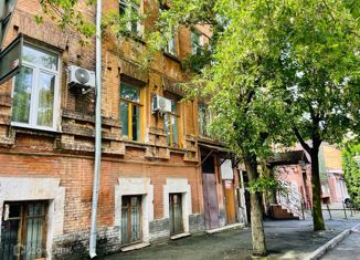 Продам трехкомнатную квартиру, 91 м2, Владикавказ, улица Некрасова, 4, Иристонский муниципальный округ