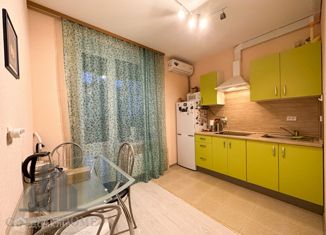 Сдается в аренду 1-комнатная квартира, 40 м2, Санкт-Петербург, Мебельная улица, 19к2, ЖК Дом с Курантами