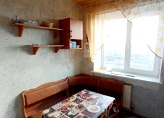 Продается трехкомнатная квартира, 51.5 м2, посёлок городского типа Новоозёрное, улица Героев-Десантников, 2