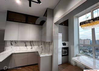 Продаю 2-комнатную квартиру, 65 м2, Краснодар, улица Симиренко, 71к2, улица Симиренко