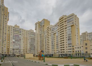 Продается двухкомнатная квартира, 71 м2, Екатеринбург, улица Соболева, 19, ЖК Аврора