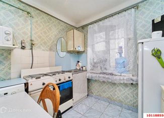 Продаю 3-ком. квартиру, 50 м2, посёлок Знаменский, Первомайская улица, 18