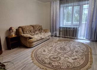 Продаю 2-ком. квартиру, 50 м2, Ишим, улица Карла Маркса, 40