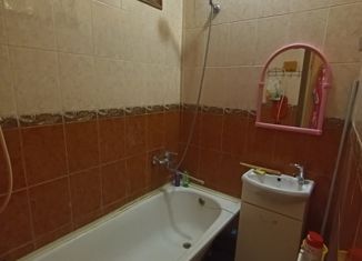 Продажа 2-комнатной квартиры, 43 м2, Армянск, улица Иванищева, 3