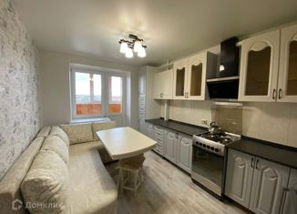 Продается однокомнатная квартира, 37.4 м2, Чебоксары, улица Болгарстроя, 5, ЖК Альгешево-2