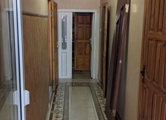 Продается многокомнатная квартира, 300 м2, Евпатория, улица 13 Ноября, 15