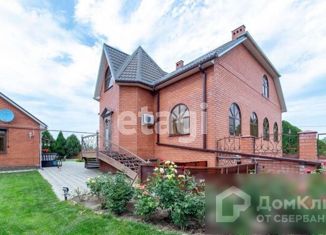 Продаю дом, 464 м2, станица Курчанская, площадь Ленина