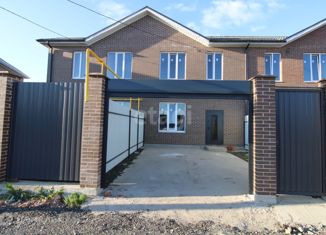 Продам таунхаус, 120 м2, станица Новотитаровская, улица Коммунаров