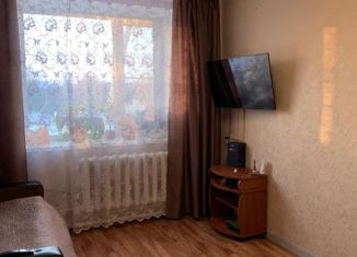 Продается двухкомнатная квартира, 38 м2, посёлок городского типа Николаевка, Октябрьская улица, 41