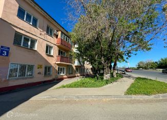 Продам 2-комнатную квартиру, 60 м2, Оренбургская область, улица Юркина, 3