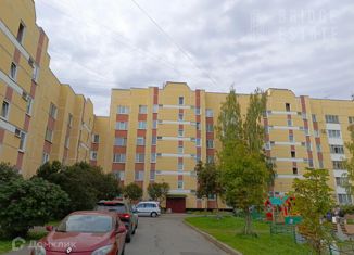 Продаю 3-ком. квартиру, 67.2 м2, Петергоф, Бобыльская дорога, 61А