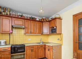 Продам 2-ком. квартиру, 50 м2, Краснодар, улица Стасова, 160, Центральный округ