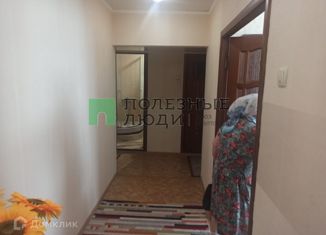 Продается трехкомнатная квартира, 66.7 м2, Набережные Челны, проспект Сююмбике, 65/35