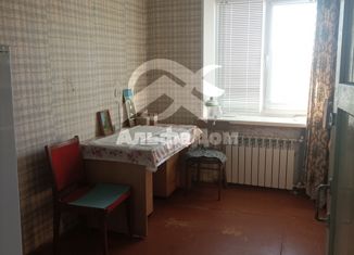Продается 4-ком. квартира, 62.2 м2, Еманжелинск, улица Чкалова, 8
