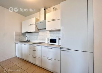 Сдается 2-комнатная квартира, 65 м2, Москва