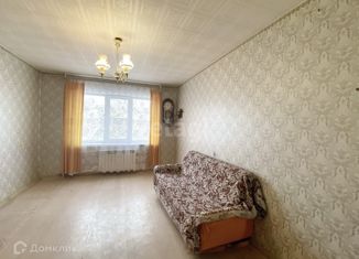 Продается 3-комнатная квартира, 64 м2, Тамбов, улица Чичканова, 91
