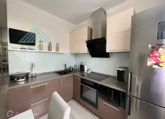 Продам двухкомнатную квартиру, 50 м2, Черногорск, Юбилейная улица, 32к2