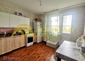 Продается 1-комнатная квартира, 37.5 м2, Крымск, улица Надежды, 7А