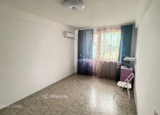 Продам 2-ком. квартиру, 45 м2, Севастополь, проспект Генерала Острякова, 45