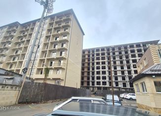 Продаю 1-комнатную квартиру, 42 м2, Нальчик, район Молодёжный, улица Ашурова, 20