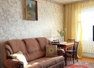 Продаю 2-комнатную квартиру, 46 м2, Нижний Новгород, улица Федосеенко, 15, улица Федосеенко