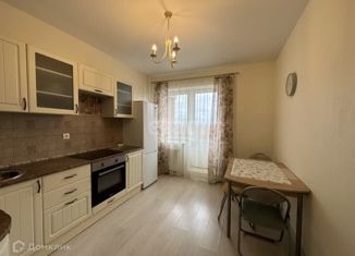 Сдается в аренду 1-комнатная квартира, 42.5 м2, Ярославль, улица Батова, 28/2