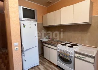 Продаю 1-ком. квартиру, 41.9 м2, Губкинский, 14-й микрорайон, 5