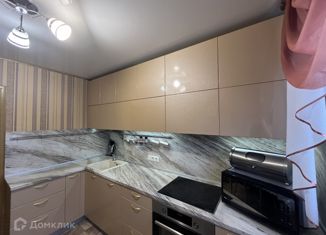 Продается 3-комнатная квартира, 57.4 м2, Мурманск, Кольский проспект, 108к3