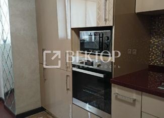 Продаю 1-комнатную квартиру, 42 м2, Ярославль, 5-я Вокзальная улица, 16к2, район Толчково