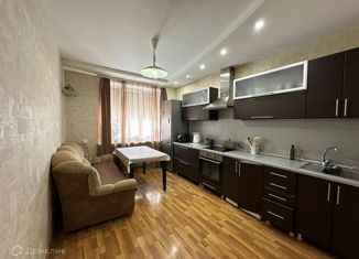 Продается 2-комнатная квартира, 71.6 м2, Уфа, улица Софьи Перовской, 38, Кировский район