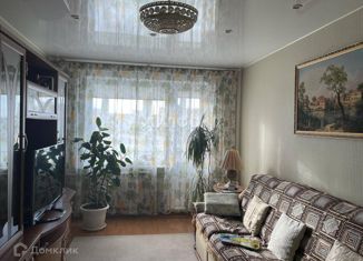 Продается трехкомнатная квартира, 60 м2, Новосибирская область, улица Петухова, 146