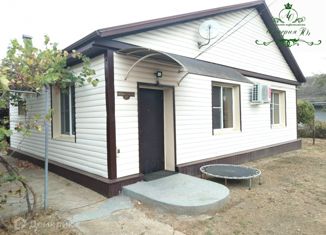 Продам дом, 65 м2, поселок городского типа Ахтырский, улица Мира