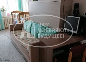 Продажа 2-ком. квартиры, 53.9 м2, Кунгур, Российская улица, 27