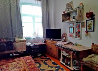 Продаю 3-комнатную квартиру, 43 м2, Абинск, Комсомольский проспект, 64