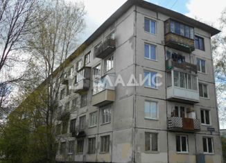 Продажа двухкомнатной квартиры, 33.7 м2, Санкт-Петербург, улица Антонова-Овсеенко, 23к2, метро Проспект Большевиков