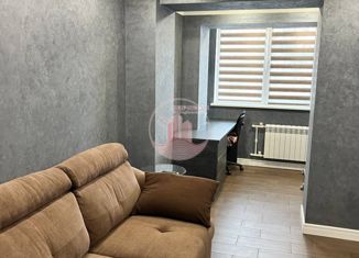 Продаю 3-ком. квартиру, 72 м2, Симферополь, улица Тренёва, 13